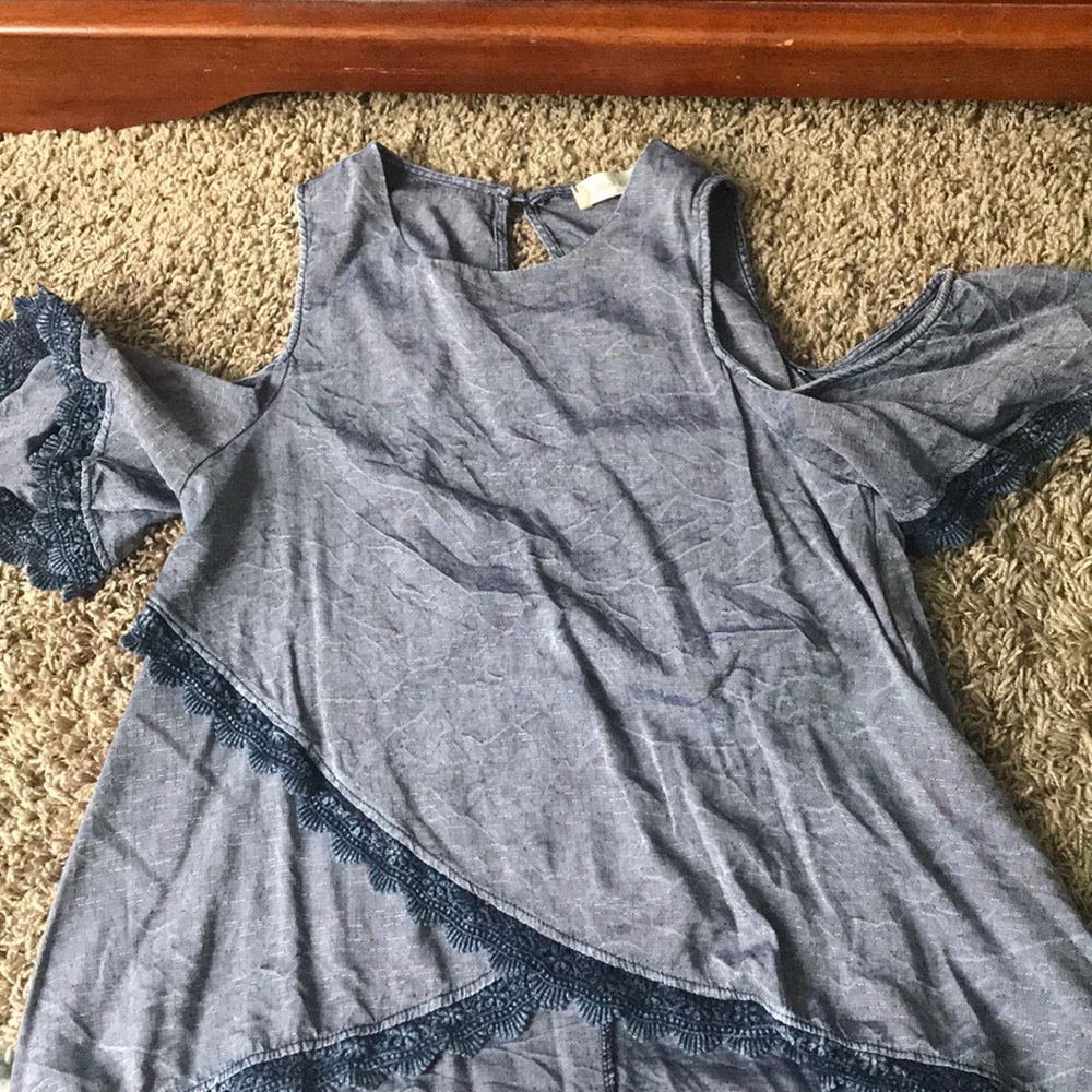 top - Picture 2 of 2